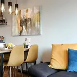Modern Comfort Near Airport, The Mall, Techpark By Keybox